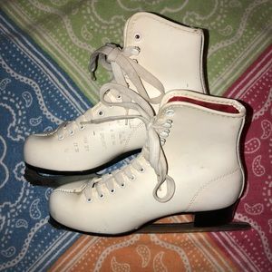 Women’s Figure Ice Skates Size 6